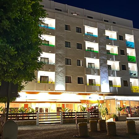 Aparthotel Boutique Poniente Playa San Antonio (Ibiza) Exterior foto