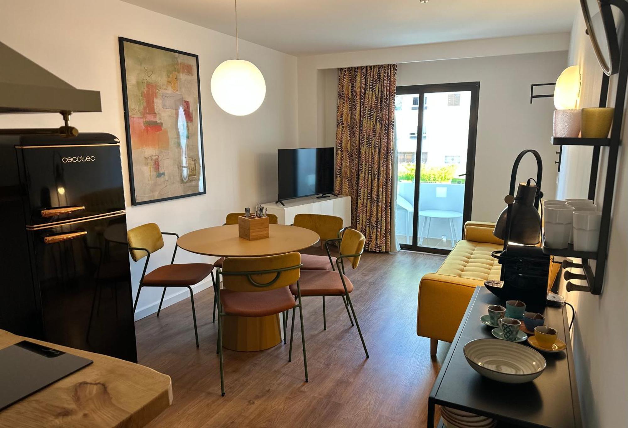 Aparthotel Boutique Poniente Playa San Antonio (Ibiza) Quarto foto
